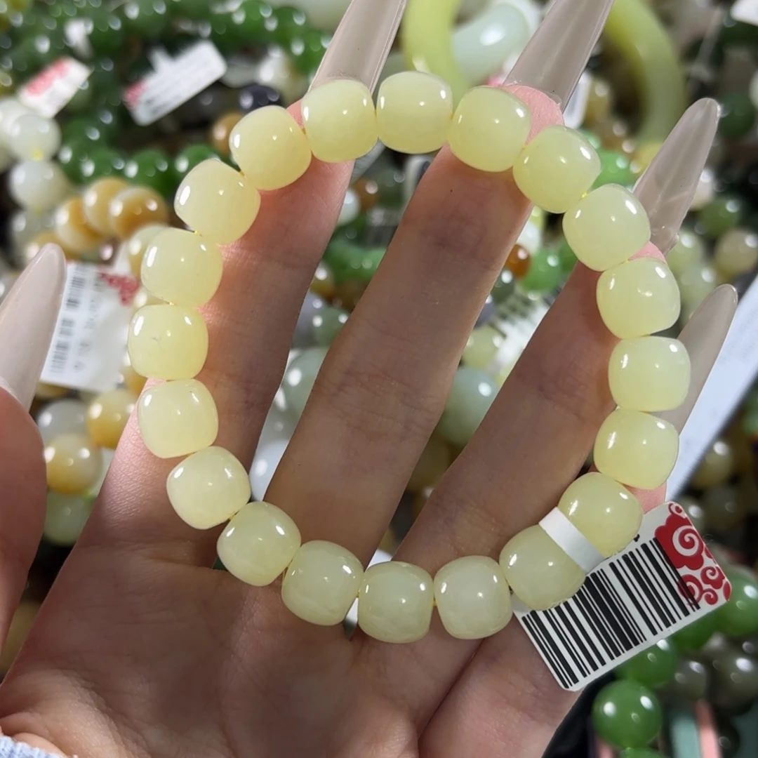 用***8和田玉未镶嵌手链99