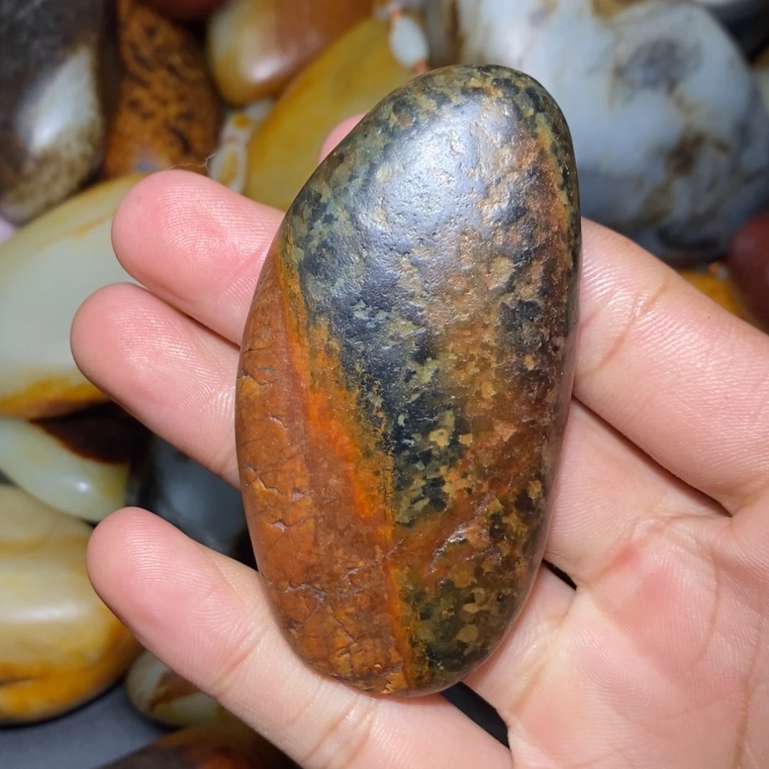 和田玉未镶嵌珠宝奇石