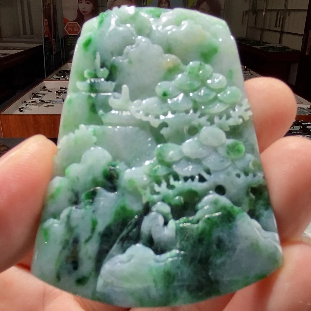 翡翠未镶嵌颈饰翡翠