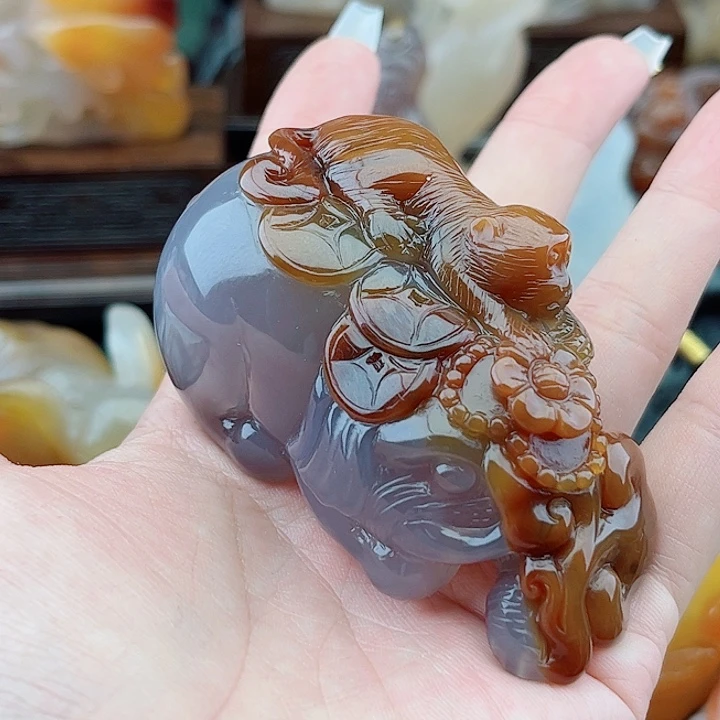 玛瑙吊坠未镶嵌超****校