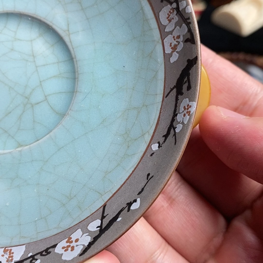 碟瓷器制作工艺精湛