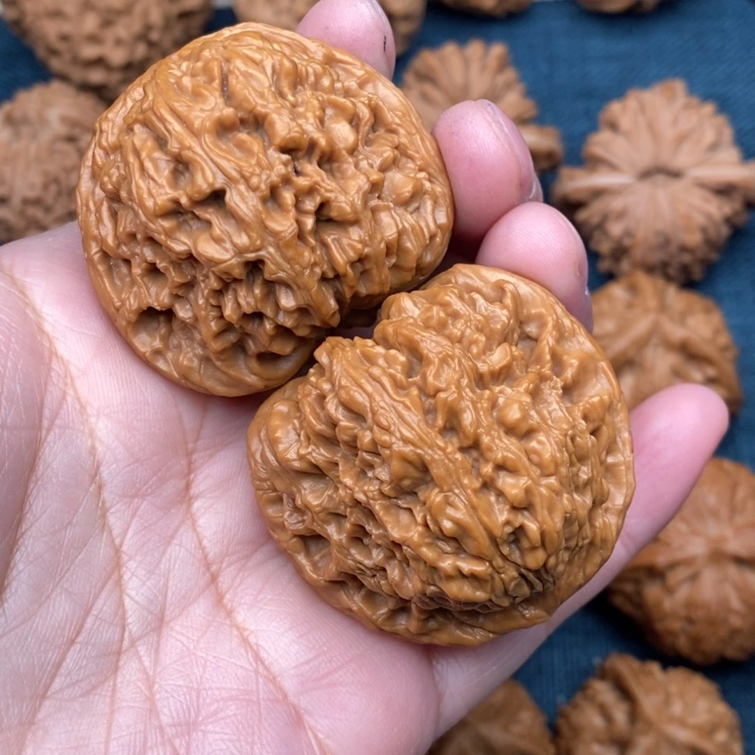 文玩核桃把件43精品球疆