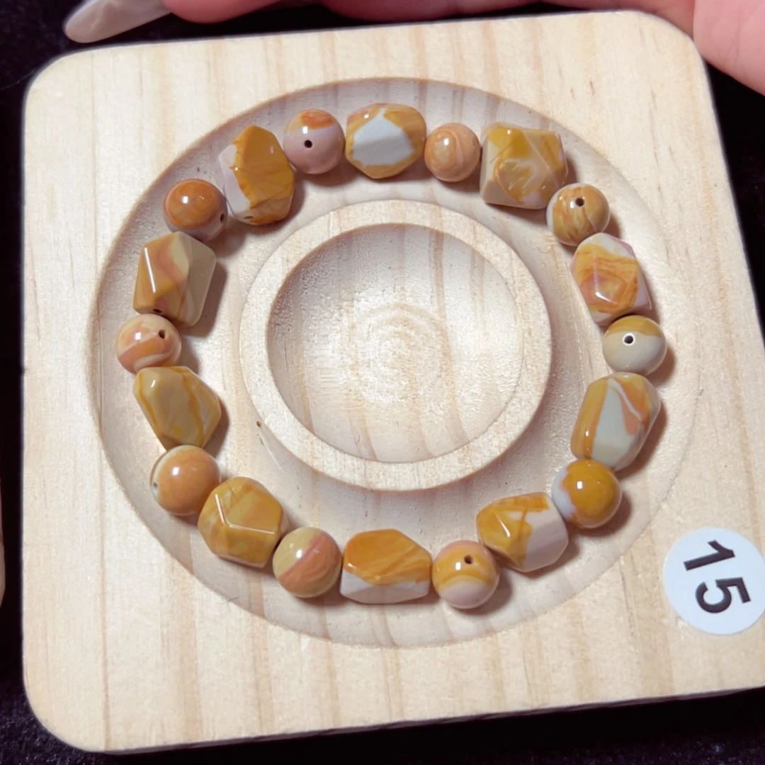 【闪购商品】石英质玉手链未镶嵌阿**忙140