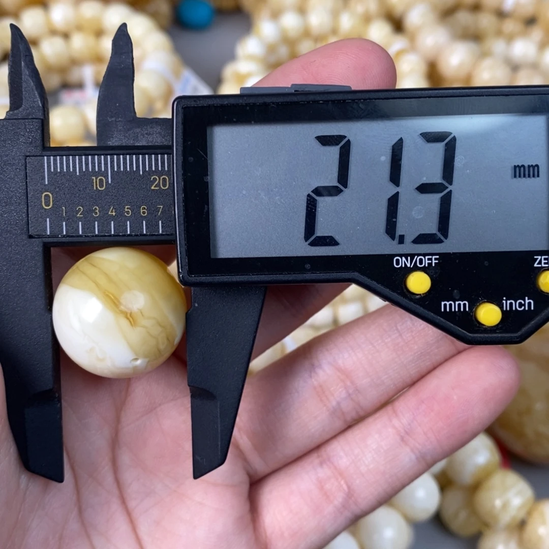 蜜蜡未镶嵌珠宝奇石5.5g