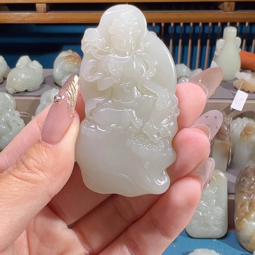 和田玉（糖玉）未镶嵌颈饰