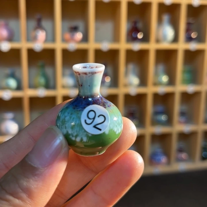 摆件微陶老王迷你花瓶
