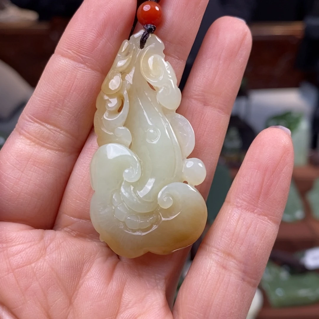 阿***9和田玉未镶嵌挂件
