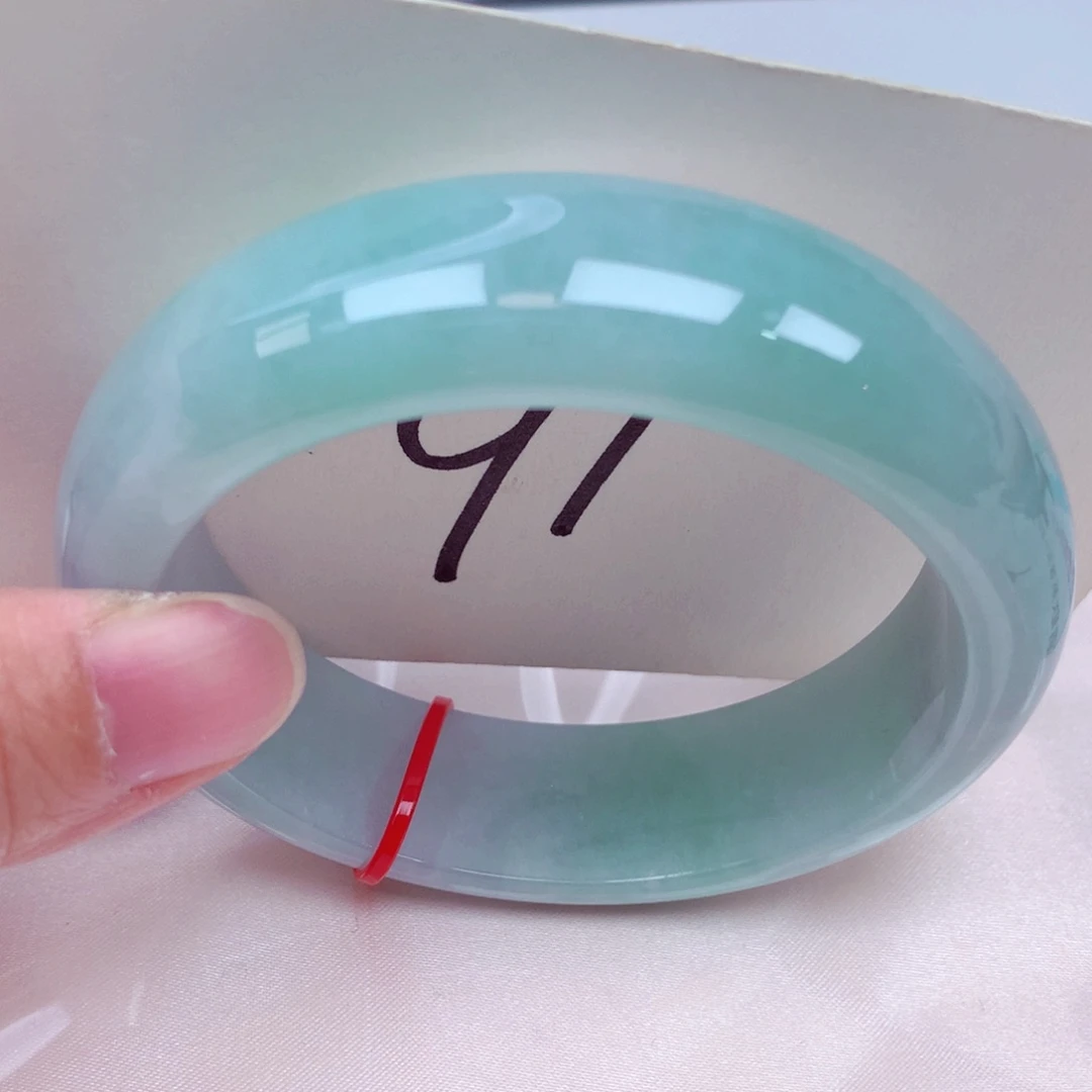 翡翠未镶嵌手镯翡翠