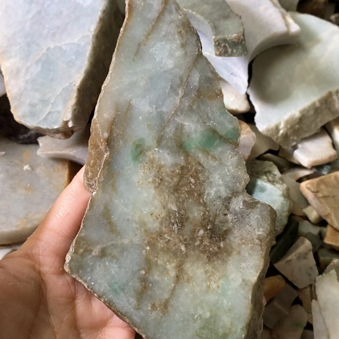 翡翠未镶嵌颈饰天然翡翠