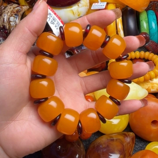 琥珀手串未镶嵌热*旦蜜蜡
