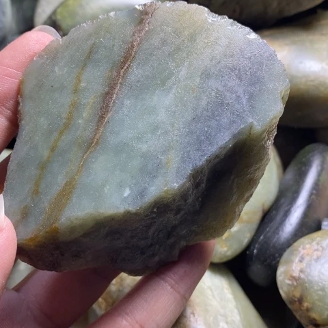 未镶嵌和田玉（糖玉）挂件