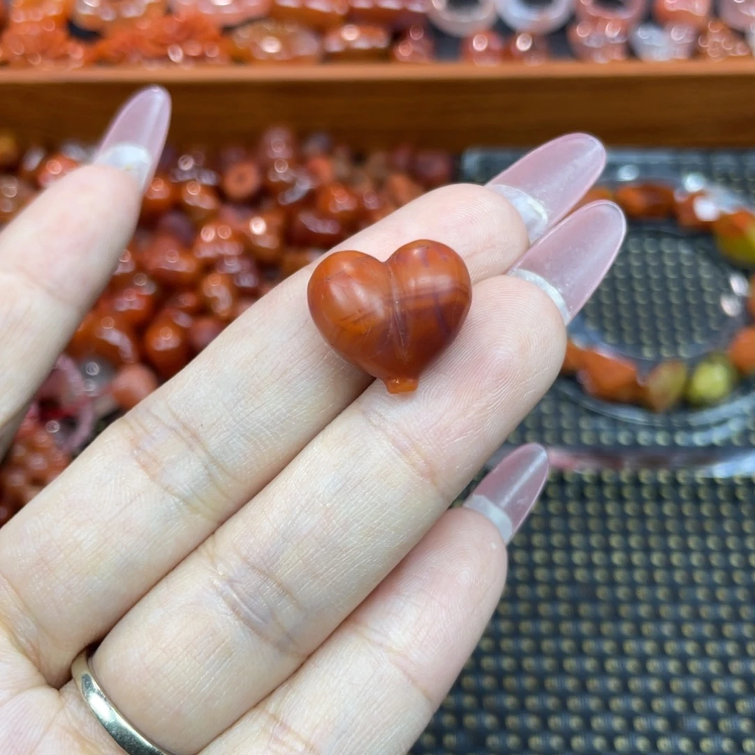 南红玛瑙未镶嵌颈饰屁桃