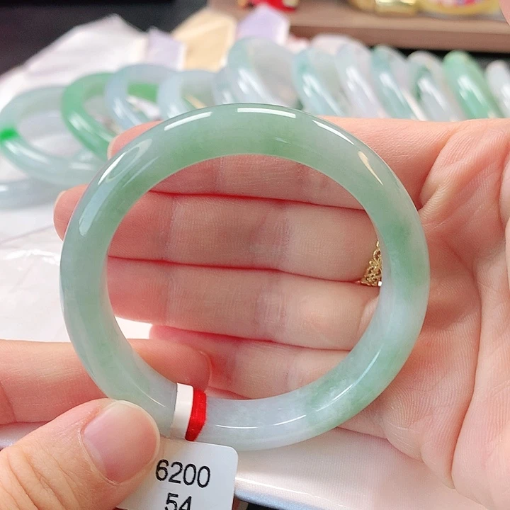 未镶嵌手镯翡翠缅甸A货翡翠手镯