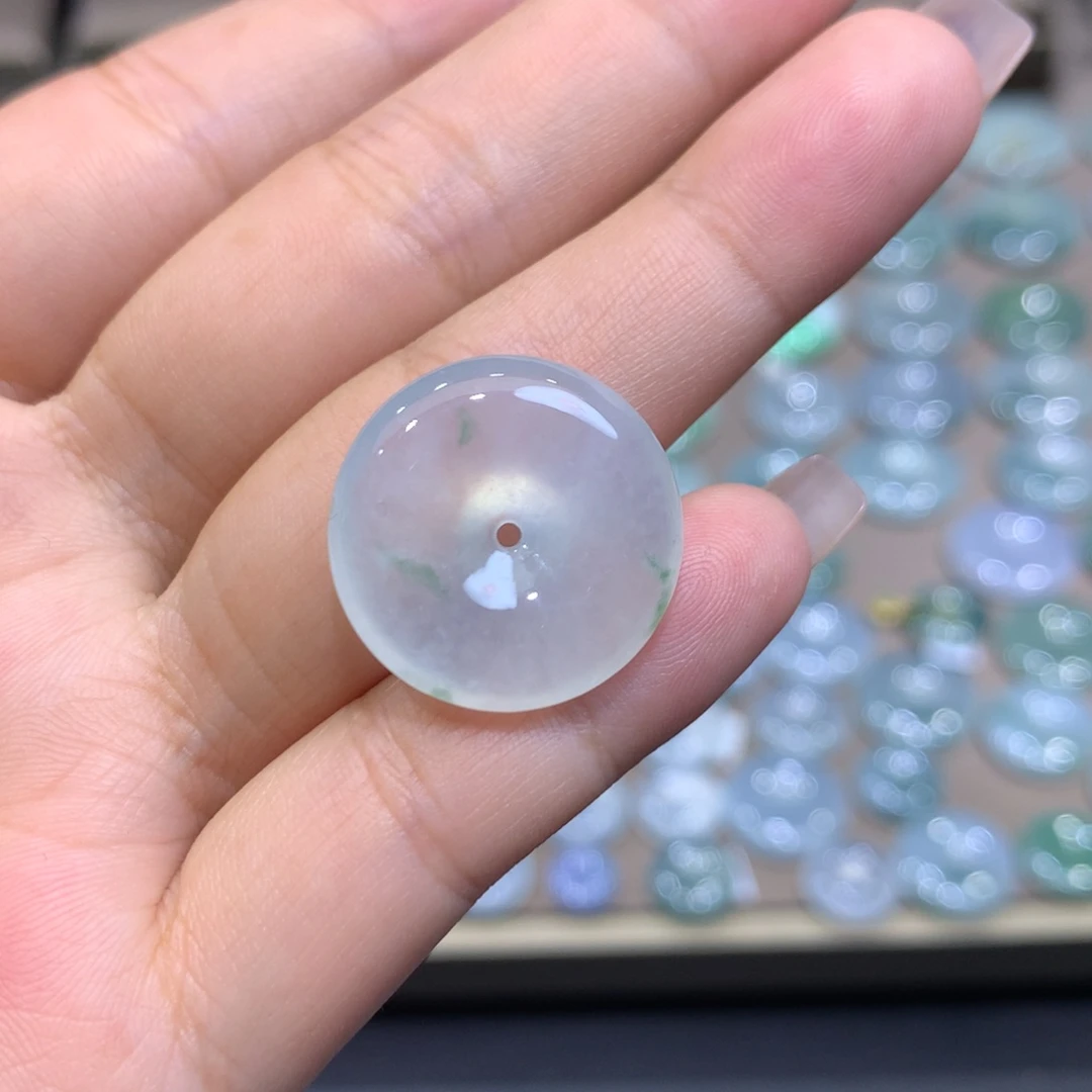 翡翠未镶嵌颈饰平安扣20.4*5.8