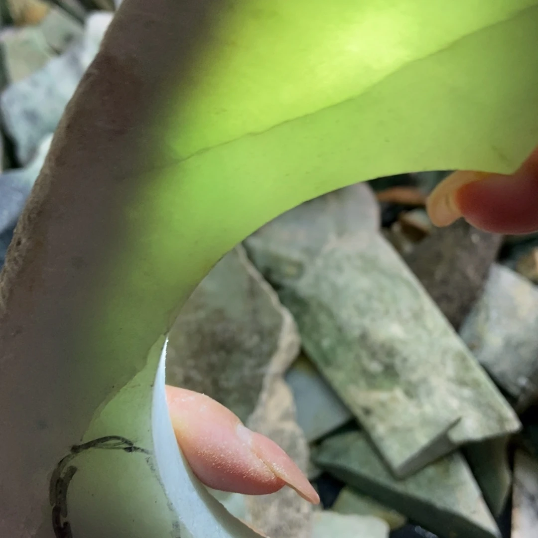 翡翠未镶嵌挂件天然翡翠