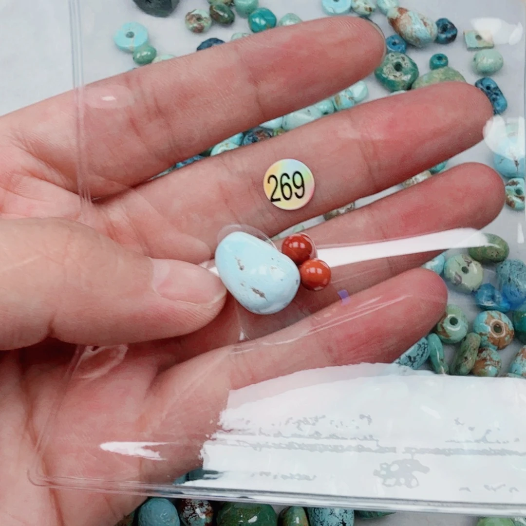 南红玛瑙未镶嵌珠宝奇石