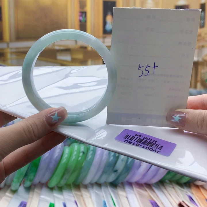 翡翠手镯未镶嵌hhh