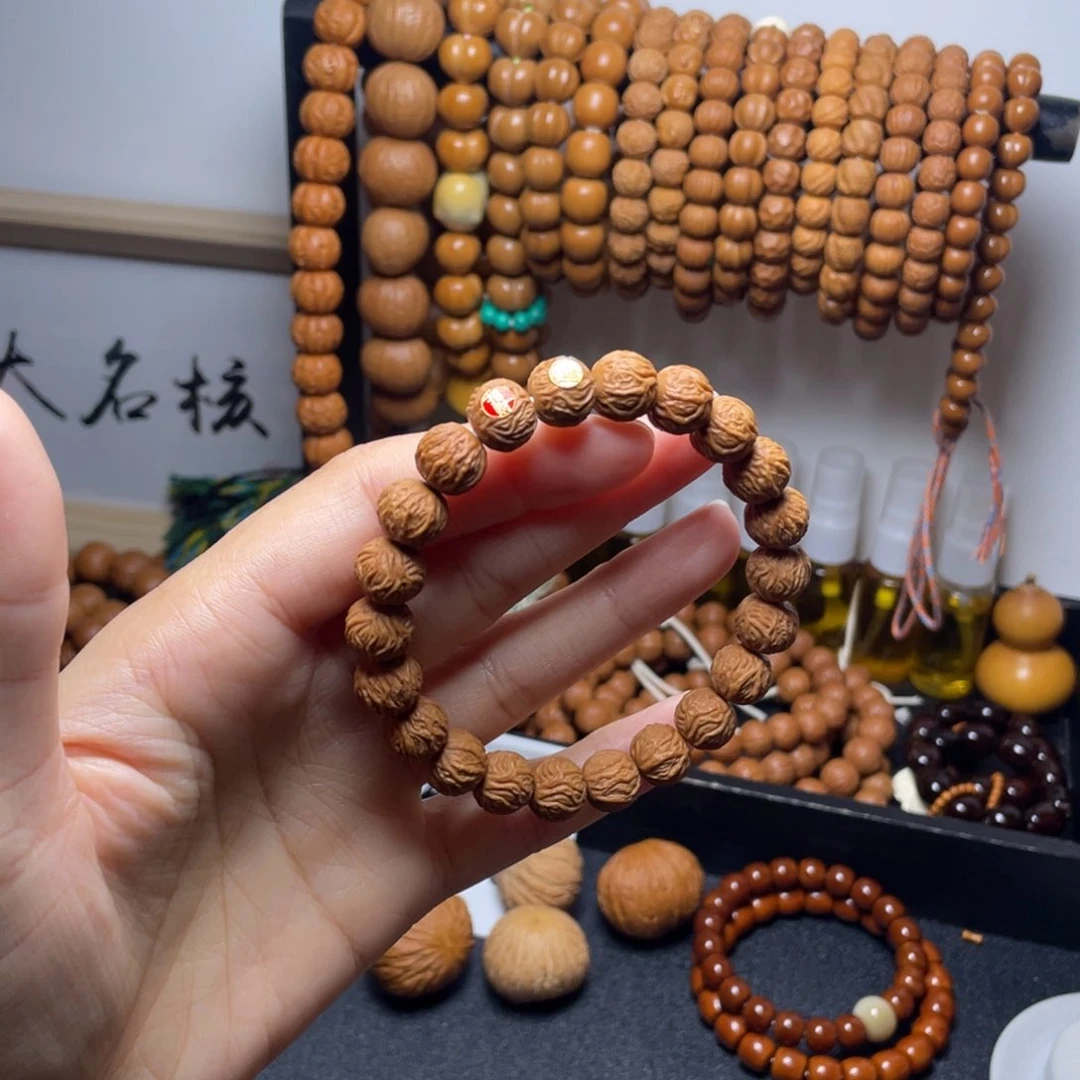 吊坠猴头核桃毒液