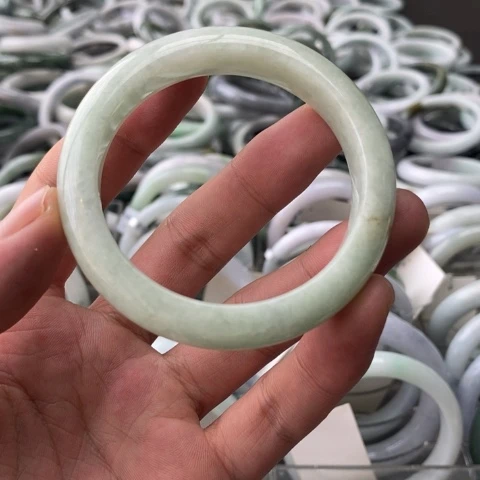 未镶嵌手镯翡翠翡翠手镯