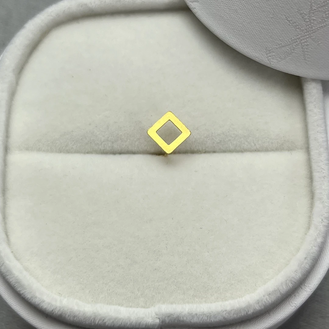秋日特惠 足金999 镂空方形黄金弯针耳钉单只专拍（多样性发一只）