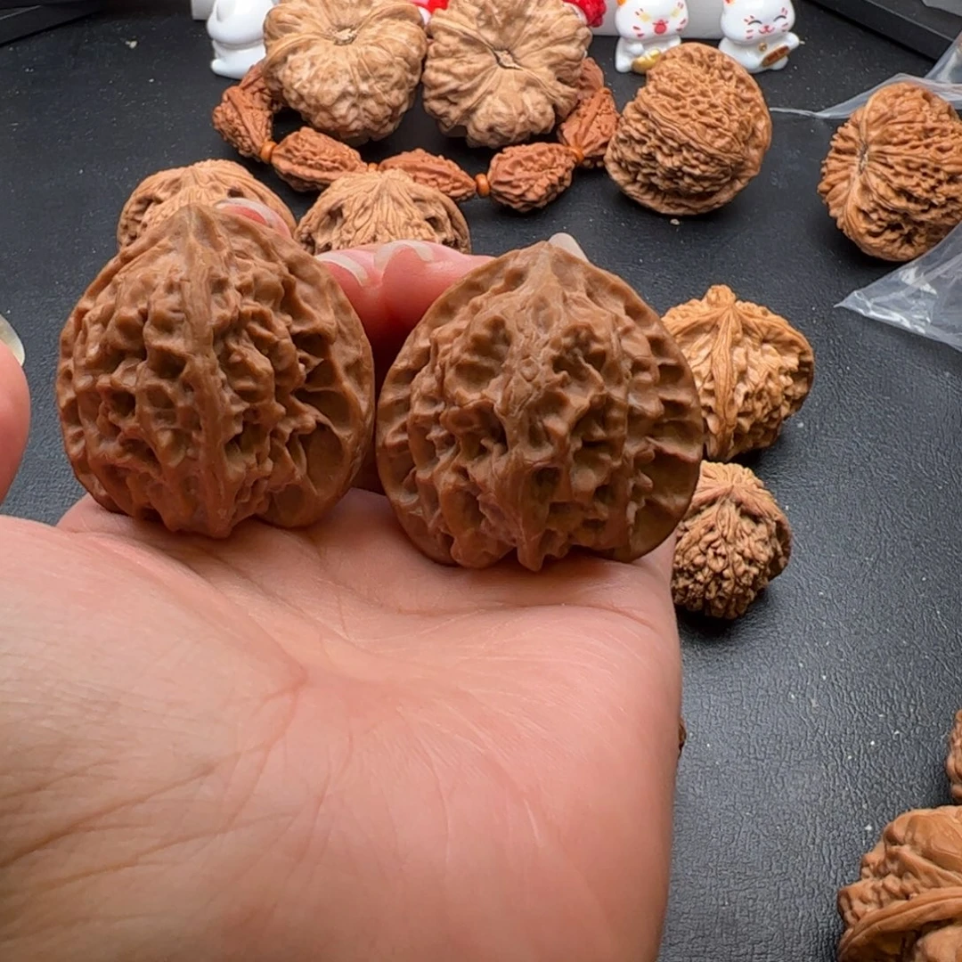 ****生把件文玩核桃苹果园