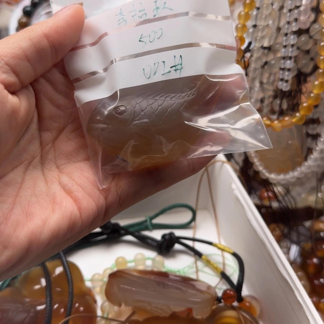 李***玖合金颈饰玛瑙/玉髓002