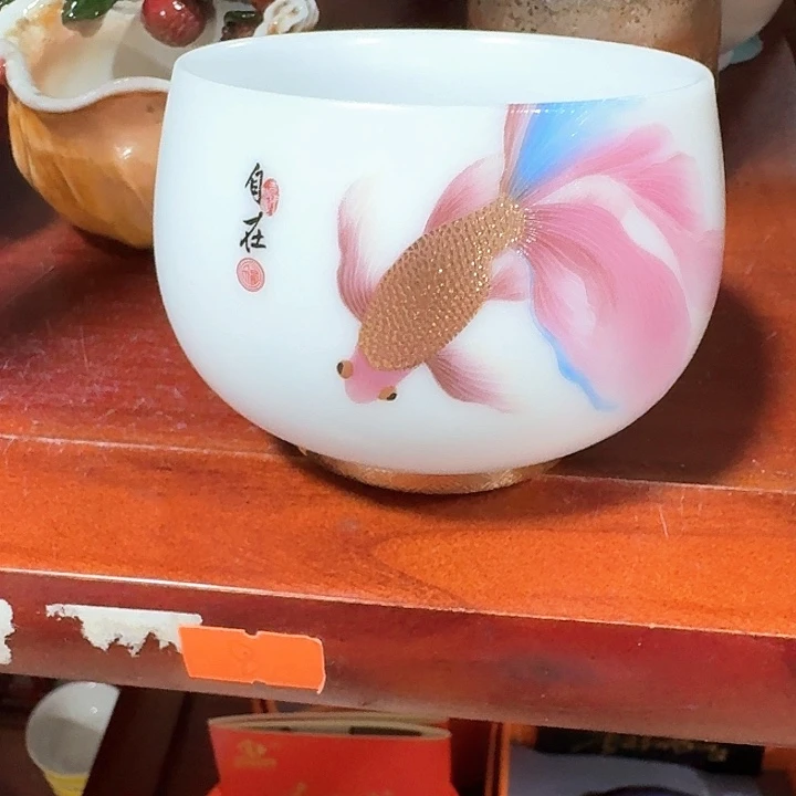 主人杯一个，瓷。。品茗瓷