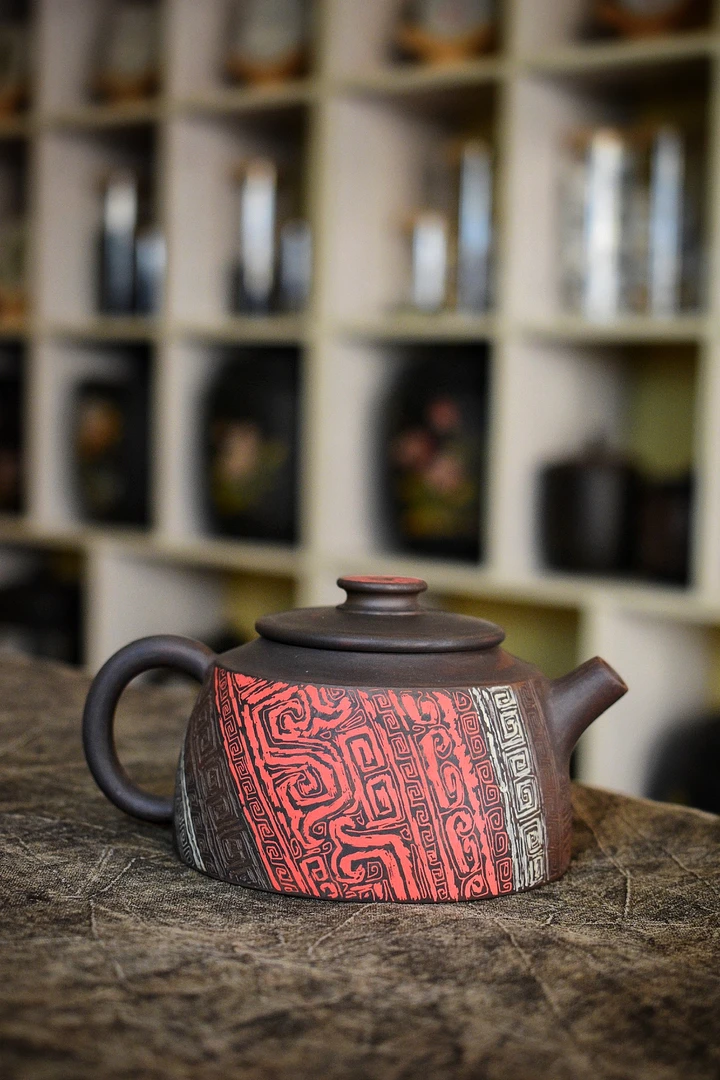 云南建水紫陶公山堂农炳泽精品彩填壶容量约190cc