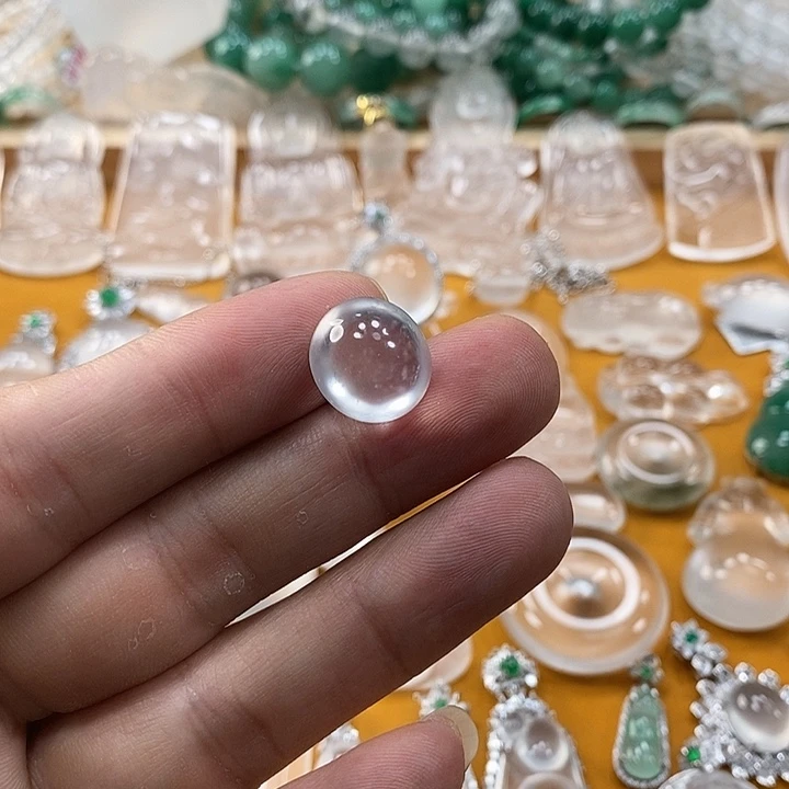 石英质玉蛋面未镶嵌