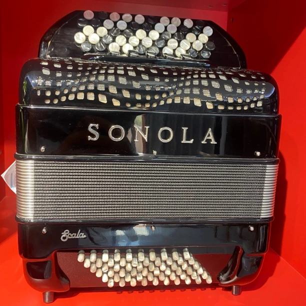 (店庆专享）意大利原装进口sonola牌60贝斯三排簧B系统巴扬手风琴