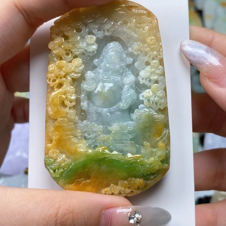 罗***俊颈饰未镶嵌翡翠翡翠