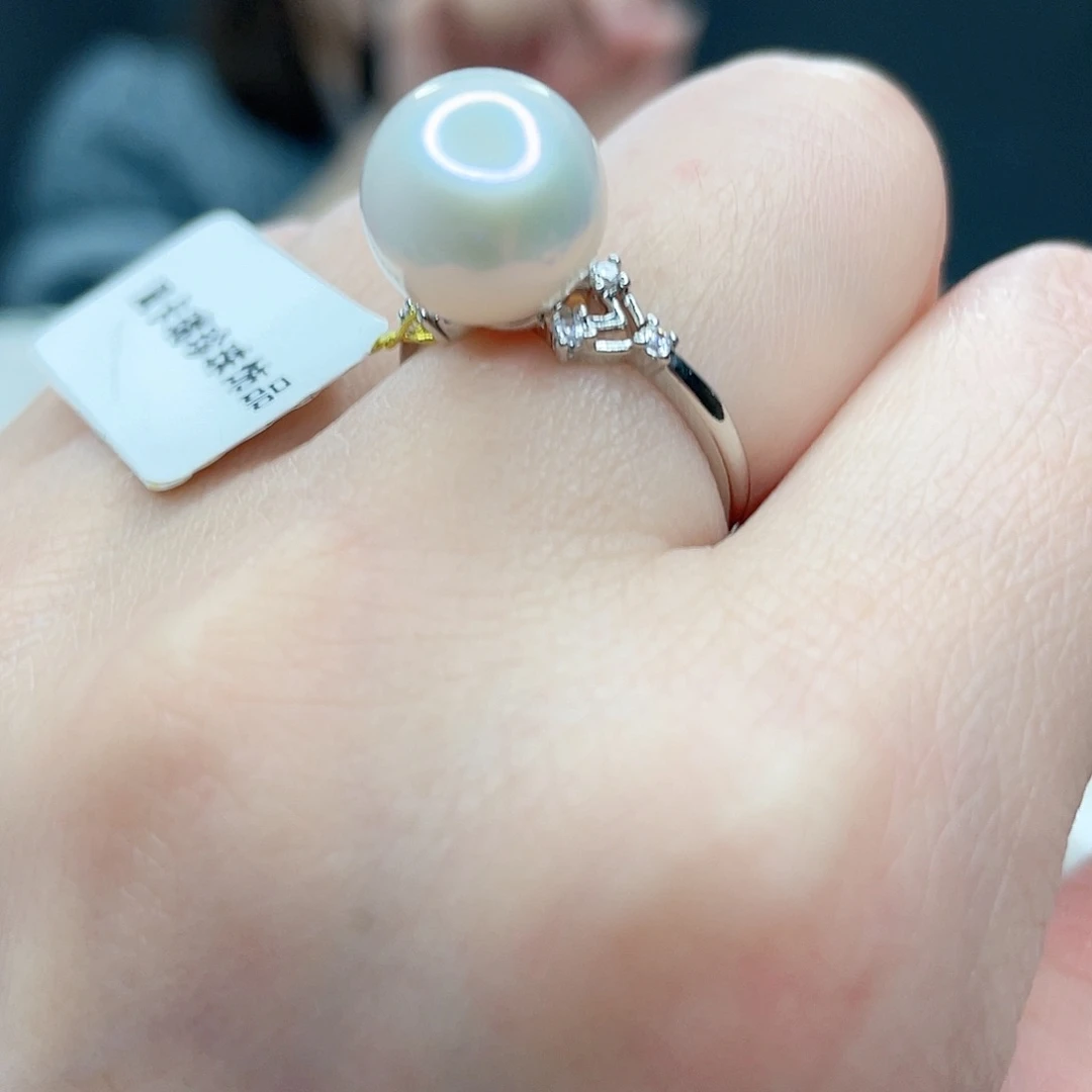 淡水珍珠吊坠(赠链)未镶嵌