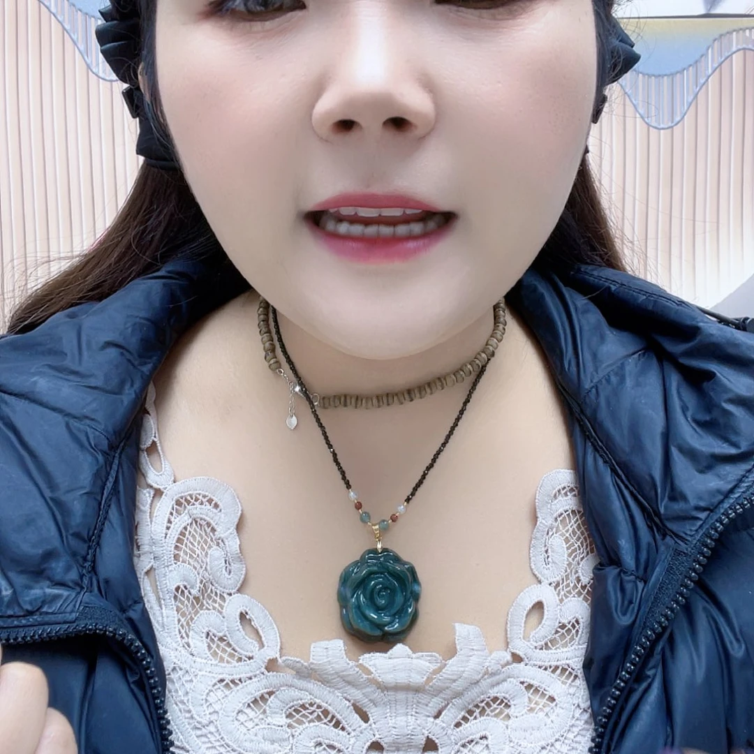 翡翠未镶嵌颈饰项链