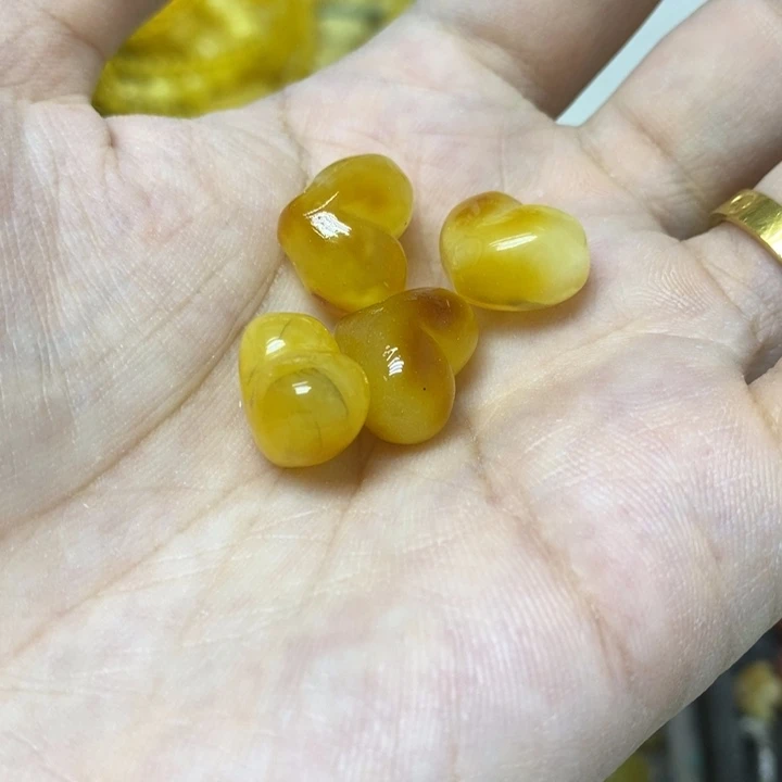 裸石蜜蜡未镶嵌多样性发货其一