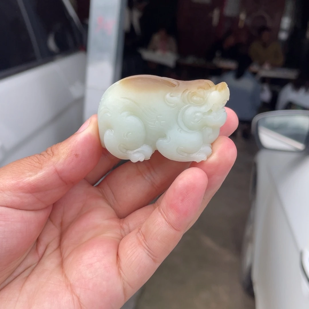 未镶嵌和田玉（糖玉）挂件