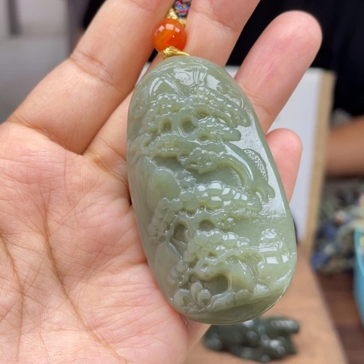 和田玉未镶嵌颈饰