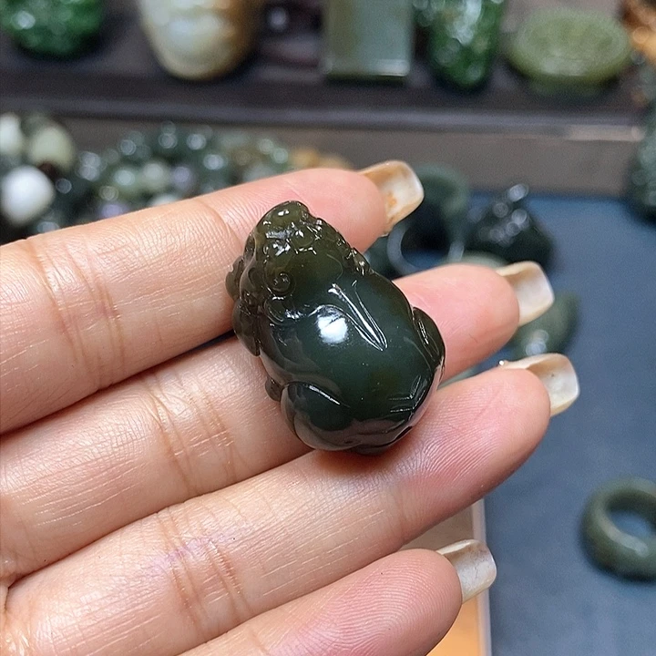 和田玉挂件未镶嵌