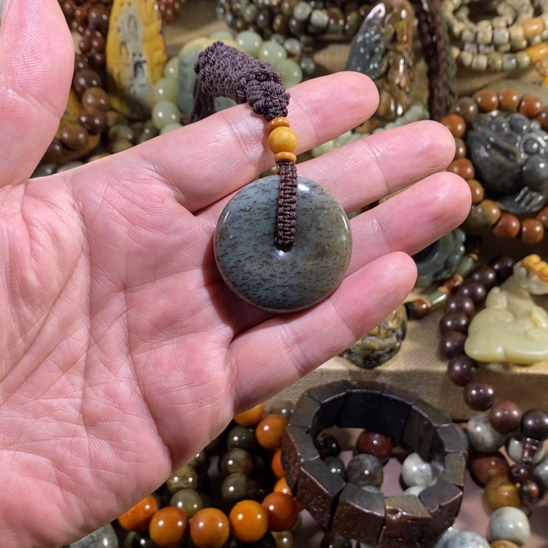 岫岩河磨玉（透闪石质玉）未镶嵌挂件