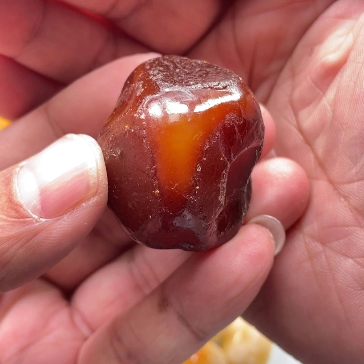 定制琥珀未镶嵌?****琥珀蜜蜡原石定制