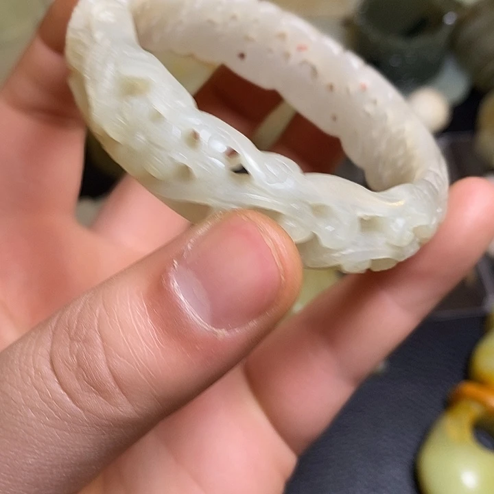 和田玉（糖玉）未镶嵌颈饰