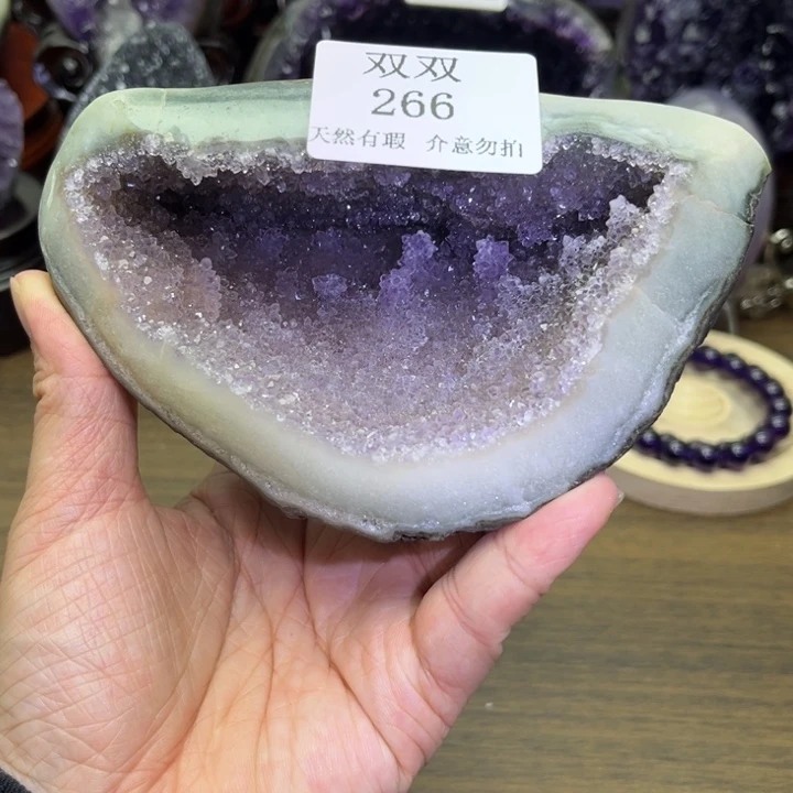 未镶嵌水晶大型摆件（非配饰）