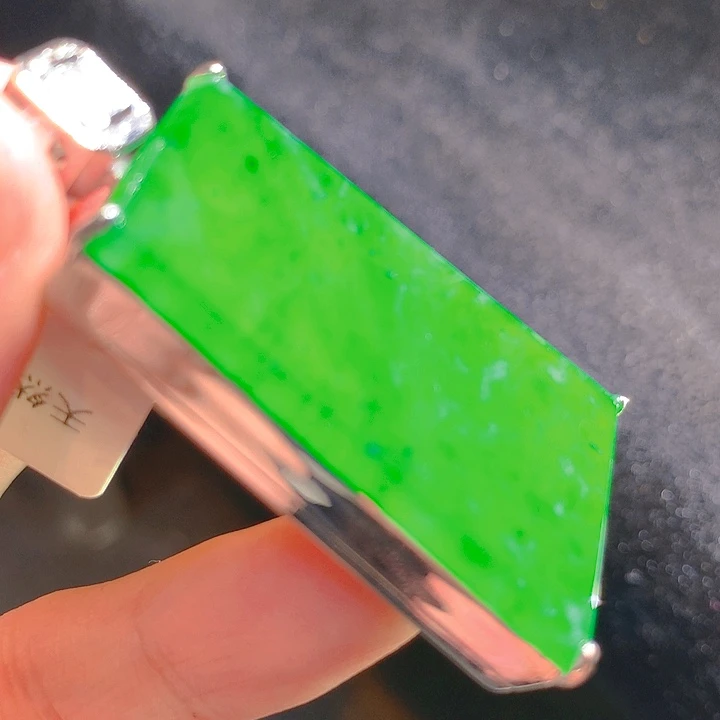 【闪购商品】翡翠颈饰未镶嵌翡翠