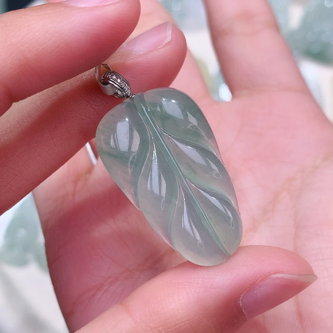 颈饰18K金镶嵌翡翠31-19.2-4.2