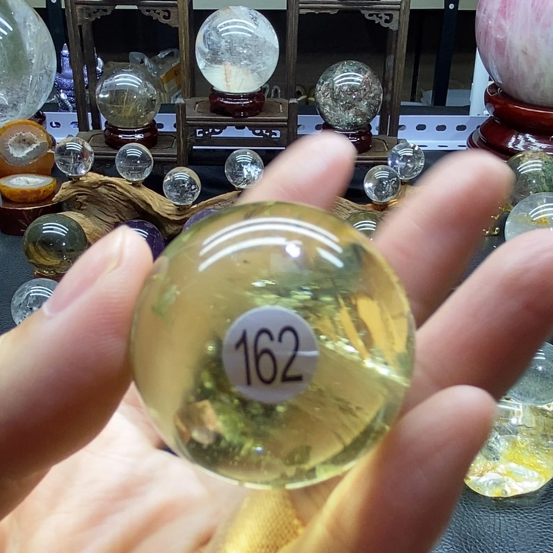 未镶嵌水晶大型摆件（非配饰）