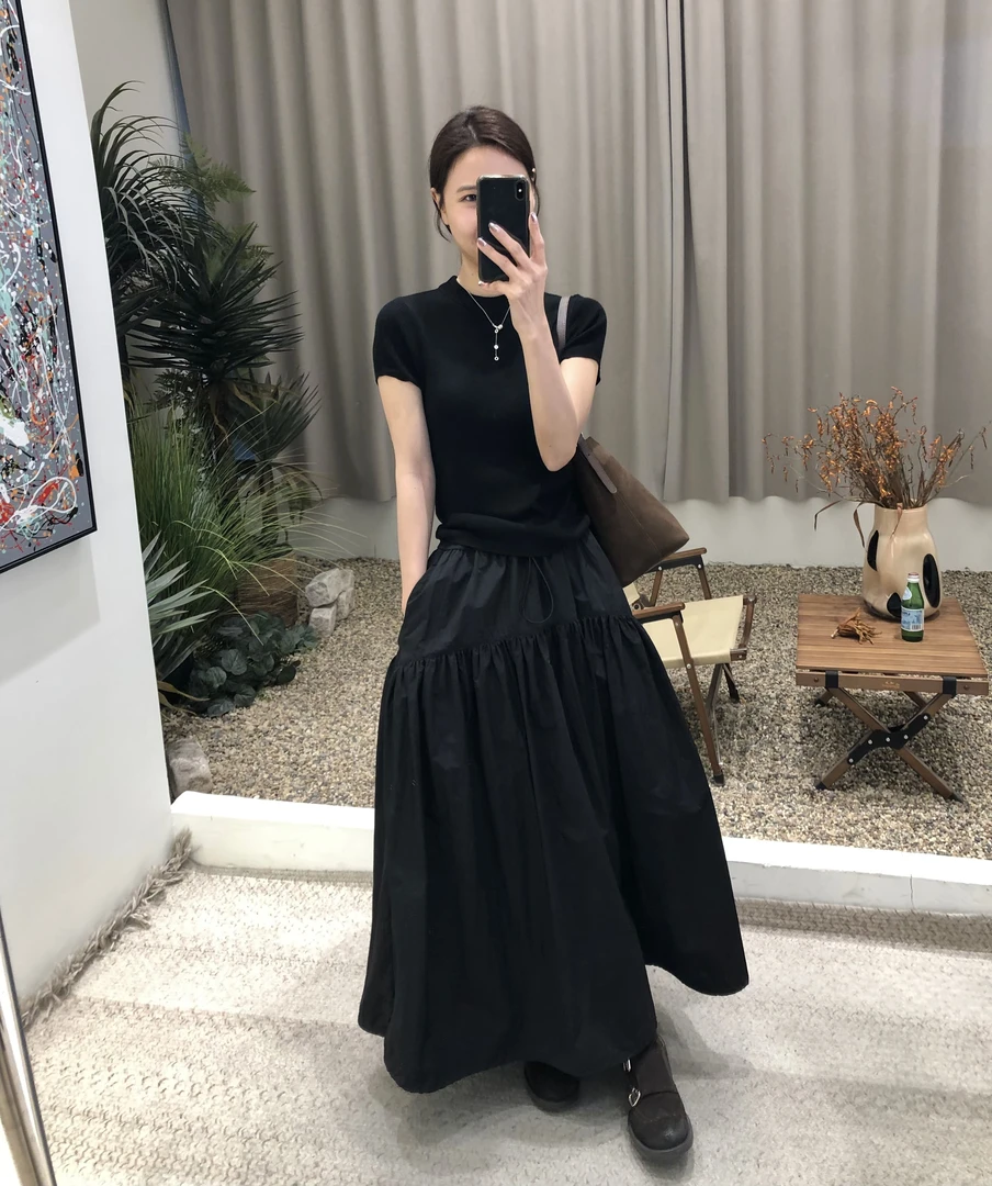 黑天鹅～法式复古时尚羊毛短袖+小众赫本小黑裙显瘦气质优雅套装女