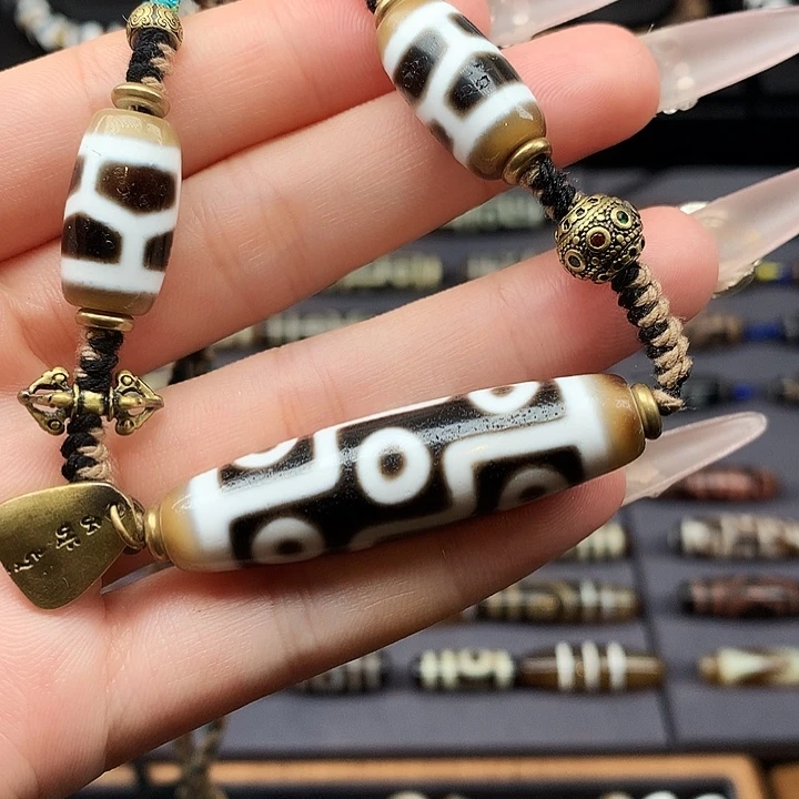 孤***月未镶嵌颈饰玛瑙/玉髓