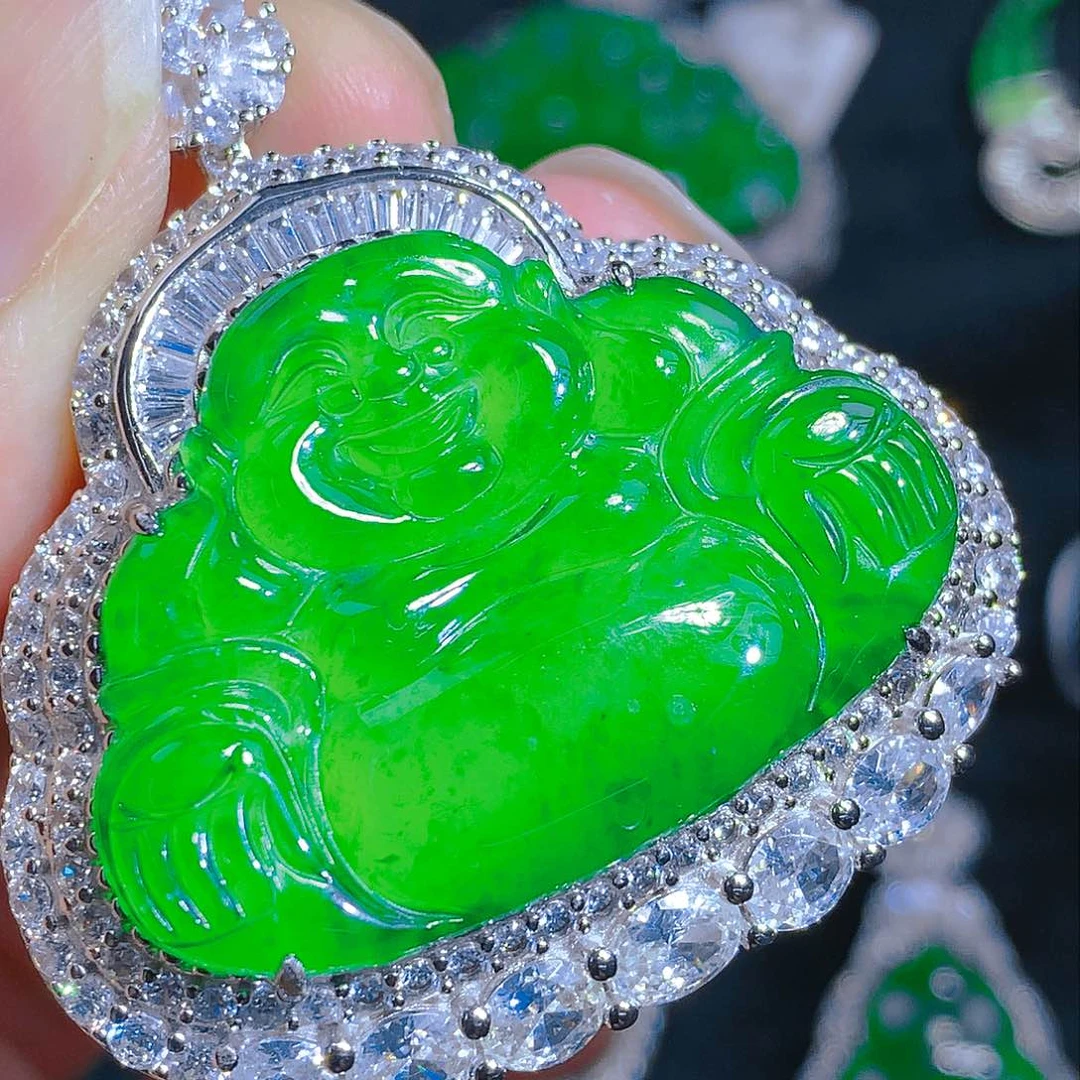 翡翠颈饰银S925镶嵌吊坠