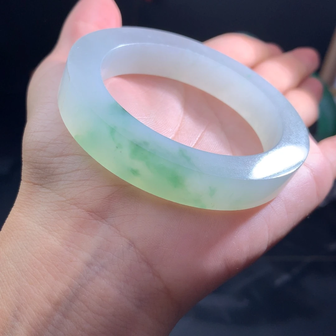 定制翡翠手镯未镶嵌