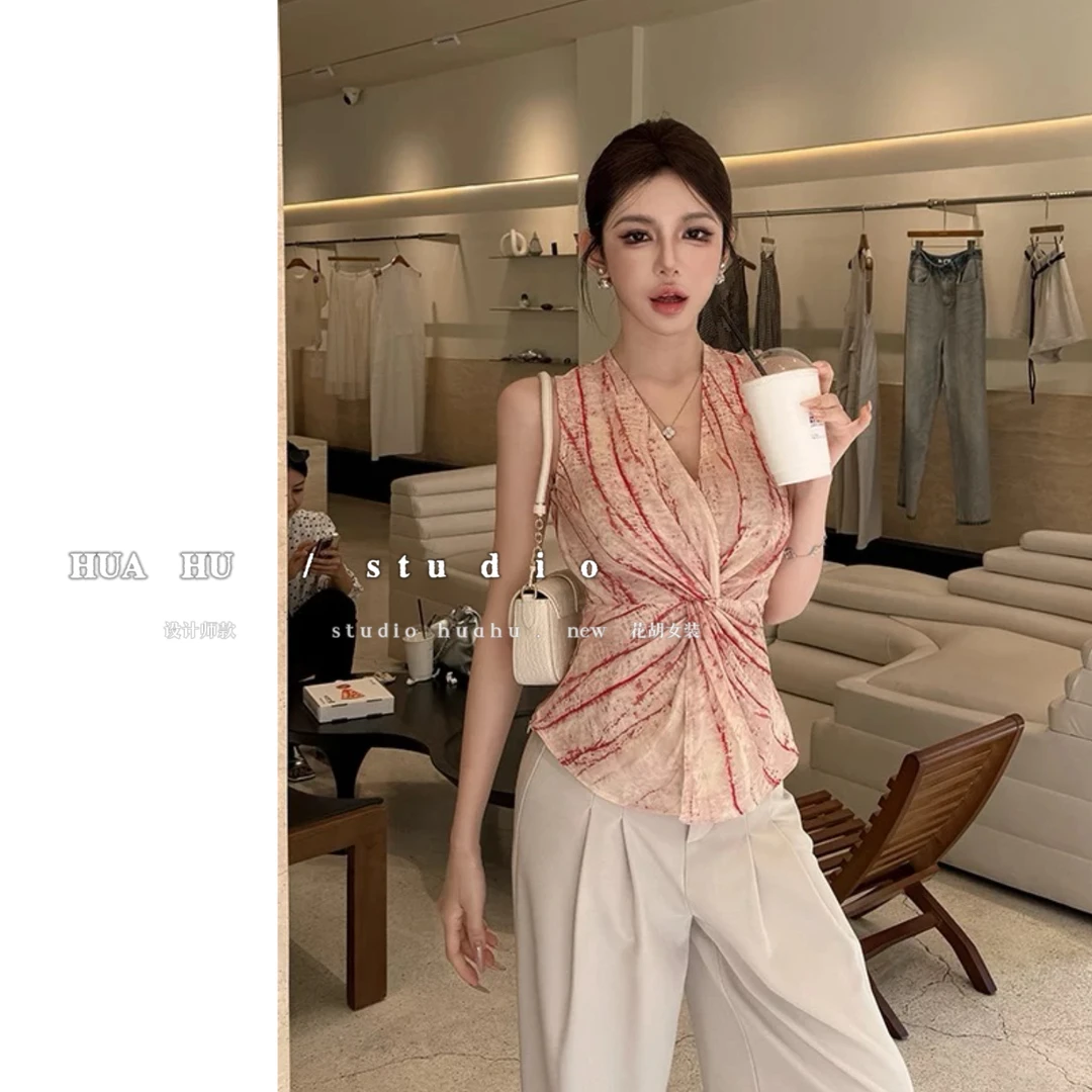 【海棠】浪漫轻柔印花撞色扭结上衣气质老钱风