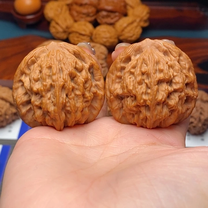 文玩核桃吊坠28号 44尺大麦虎 全品